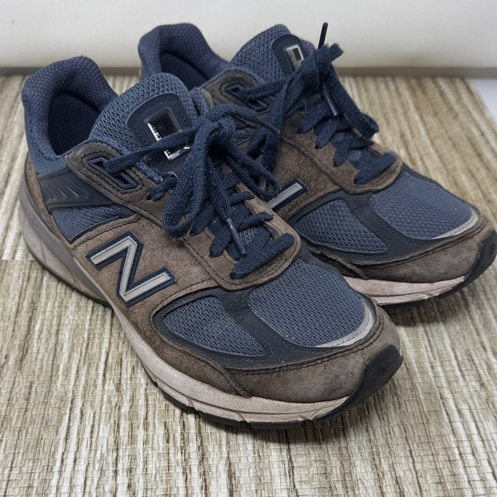 New Balance 990 v5
